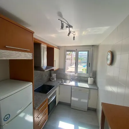 Apartamento Elegance, 2 Dormitorios, Playa Y Centro A 5mn, By Bookindenia *
